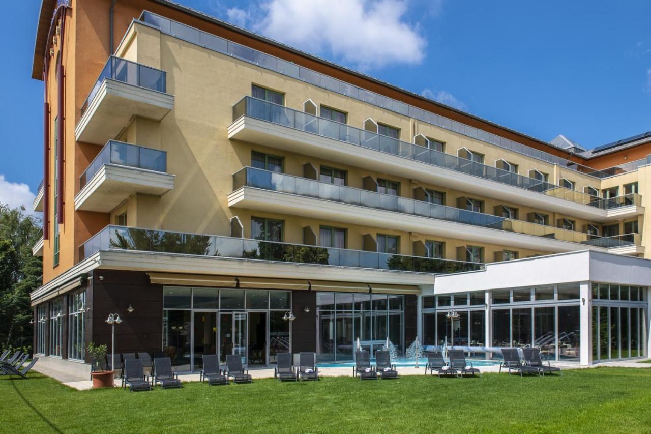 Balneo Hotel Zsori Thermal & Wellness Мезёкёвешд Экстерьер фото