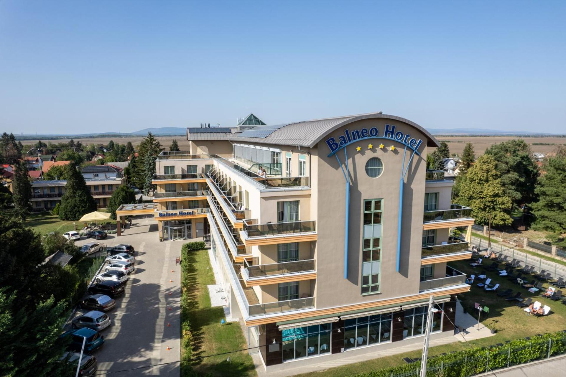 Balneo Hotel Zsori Thermal & Wellness Мезёкёвешд Экстерьер фото